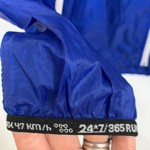 Hind 24/7 365 Run Running Light Hooded Windbreaker Jacket Blue Small - Picture 7 of 15